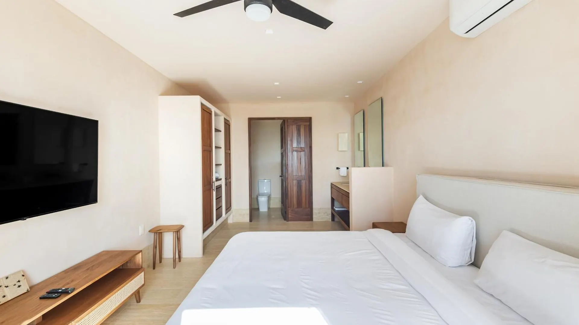 Artila Beach Condos, Isla Mujeres 0*,  Μεξικό
